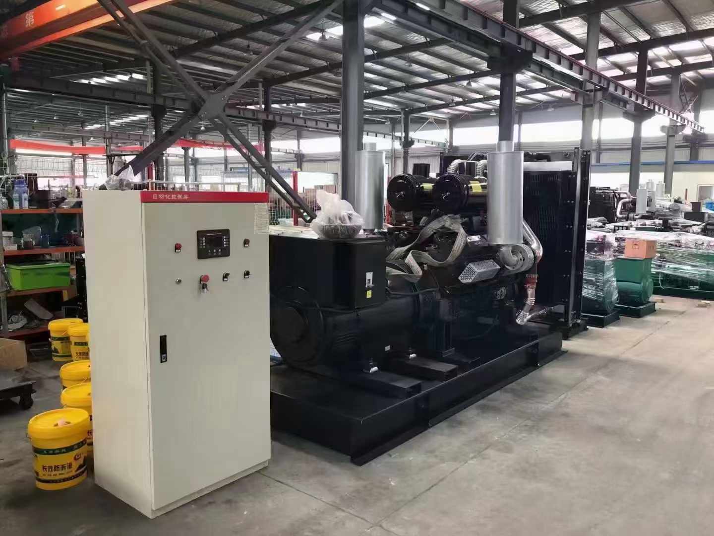 鸡东柴油发电机运行时的噪音和振动水平如何?