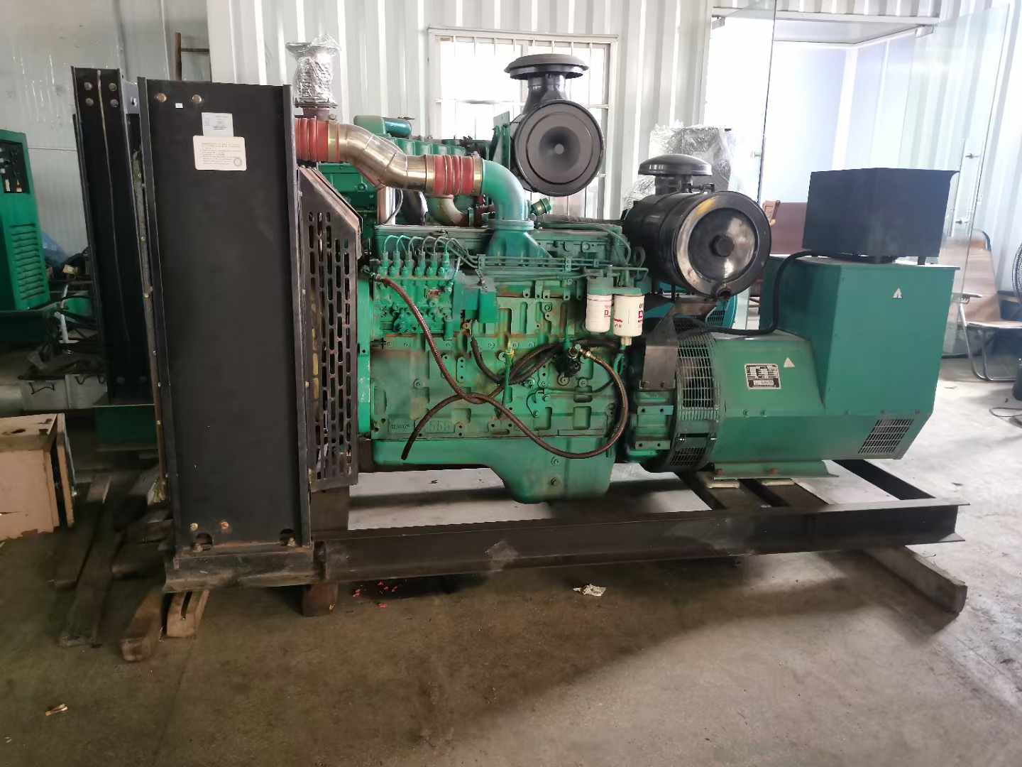 鸡东发电机租赁如何确定电缆的承载电流是否在安全范围内?